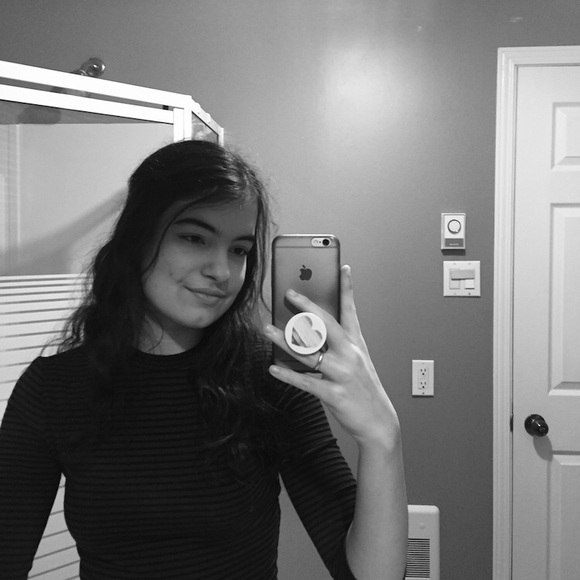 Meet your Posher, Alexandra - Picture 1 of 1